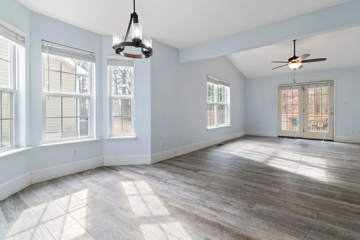 Clean, safe room after biohazard cleanup in Beacon Hills, Jacksonville, FL